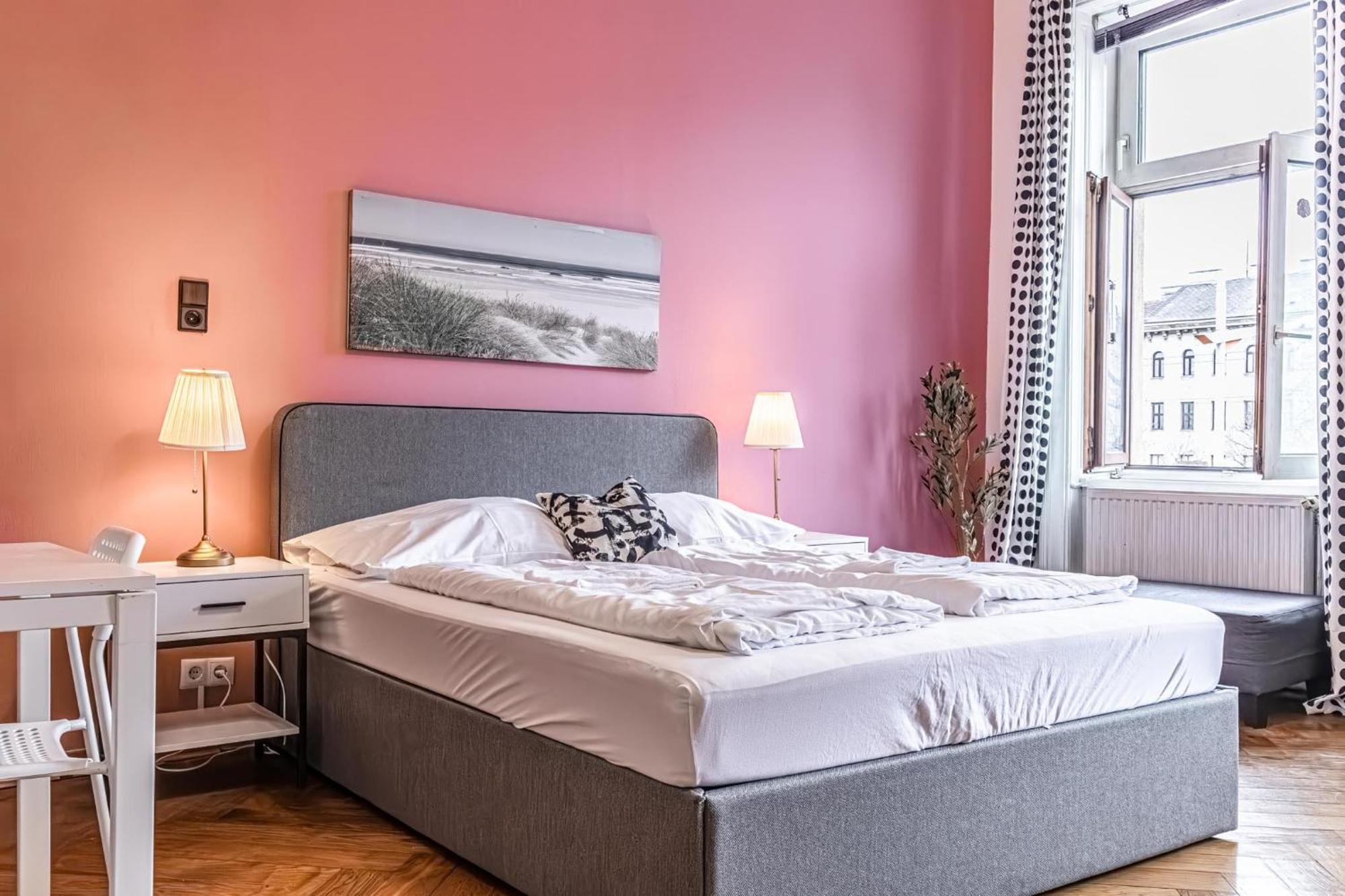 Lovely 1Br Apt. Near Akh Hospital Wenen Buitenkant foto