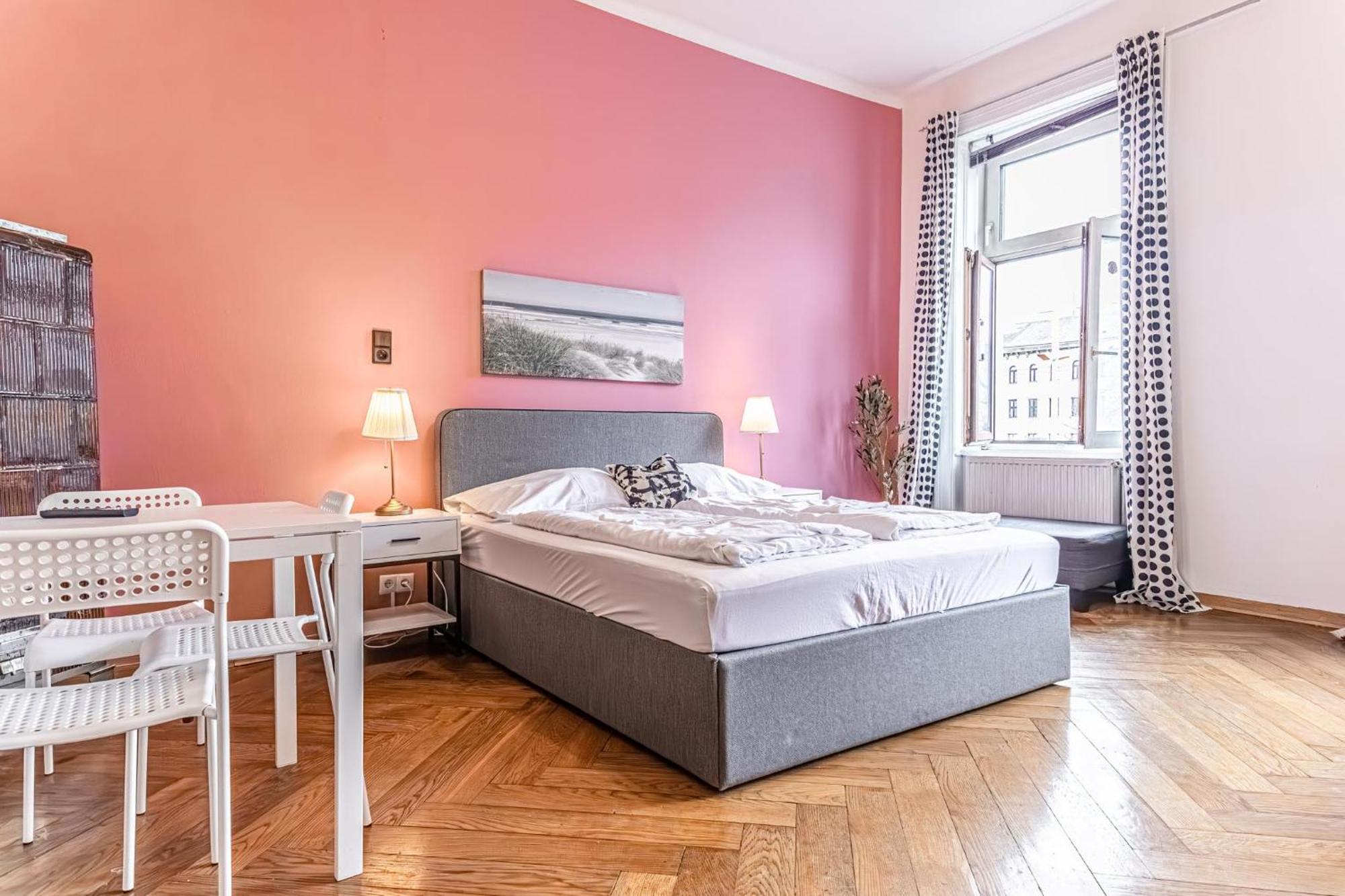 Lovely 1Br Apt. Near Akh Hospital Wenen Buitenkant foto